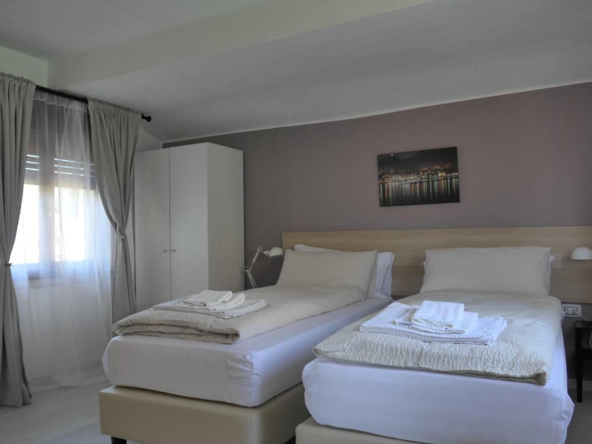 La Tana Rooms Lenno Exterior foto